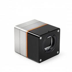 Compact, high resolution thermal imaging camera